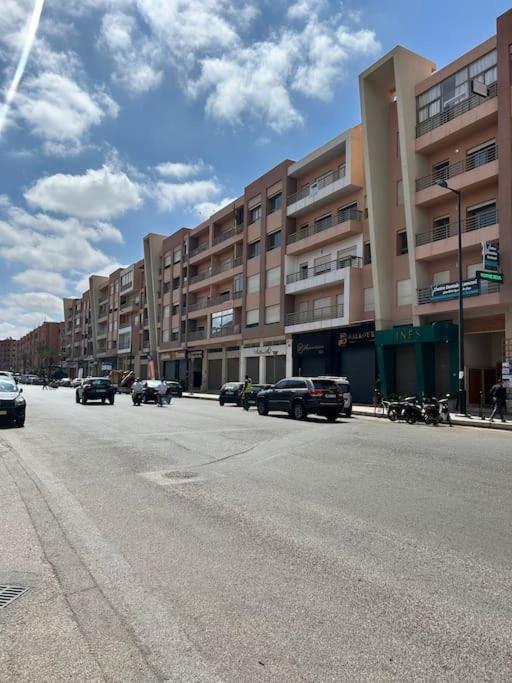 Bel Appart, Tres Bien Situe, Avec Piscine, Wifi, Clim, Parking Appartement Marrakesh
