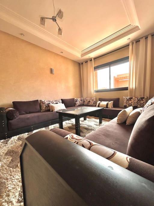 Appartement Bel Appart, Tres Bien Situe, Avec Piscine, Wifi, Clim, Parking