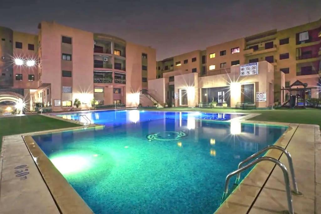 Bel Appart, Tres Bien Situe, Avec Piscine, Wifi, Clim, Parking Marrakesh